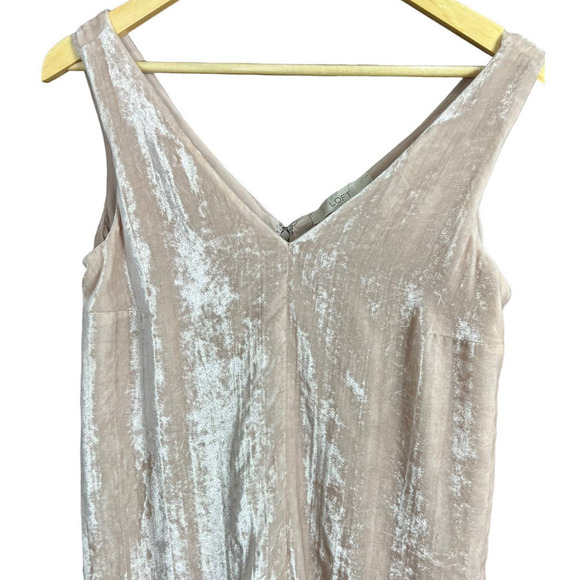 LOFT Dresses & Skirts - LOFT Light Pink Crushed Velvet Shift Dress Size 6 Zip Up V Neck